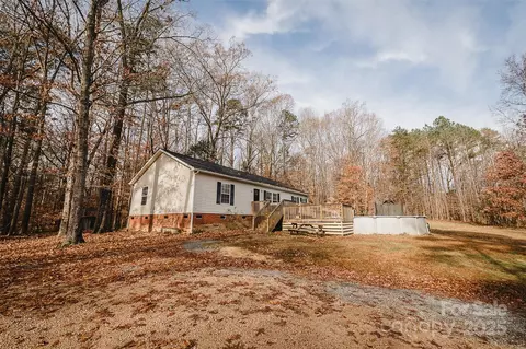 8226 Malibu Rd, Mount Pleasant, NC 28124