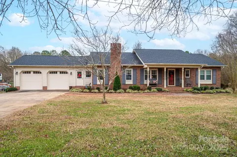 113 Old Stagecoach Rd, Lawndale, NC 28090