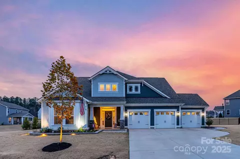 728 Yucatan Dr, Waxhaw, NC 28173