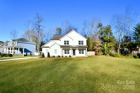 350 Sundown Rd, Mooresville, NC 28117