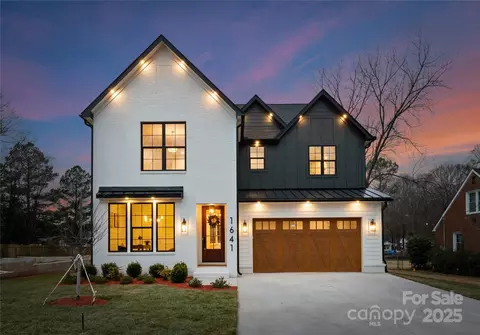 1641 Longfellow St, Charlotte, NC 28205