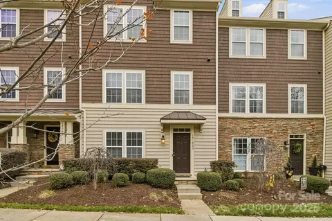 19105 Chandlers Landing Dr, Cornelius, NC 28031