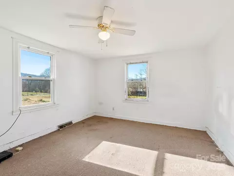 Bedroom - 71 Lower Glady Fork Rd, Candler, NC 28715 photo 3 of 4