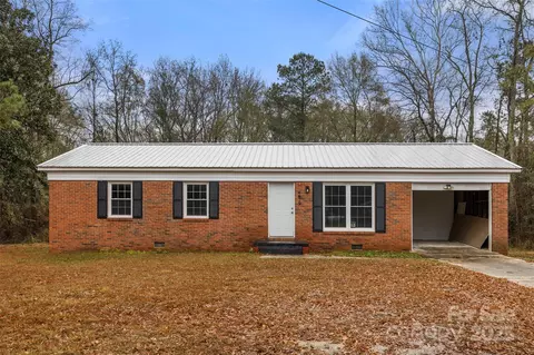 4679 Kickturn Rd, Heath Springs, SC 29058
