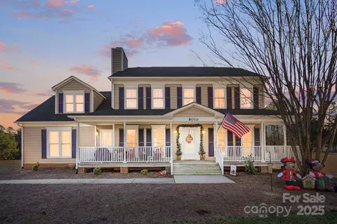 8010 Silver Maple Ln, Mint Hill, NC 28227