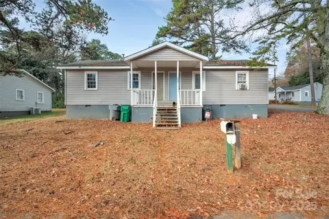 2533 Eddington St, Charlotte, NC 28208