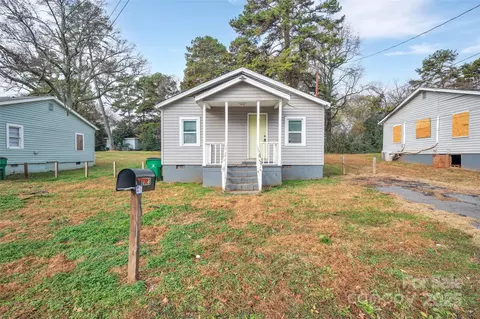 2523 Eddington St, Charlotte, NC 28208