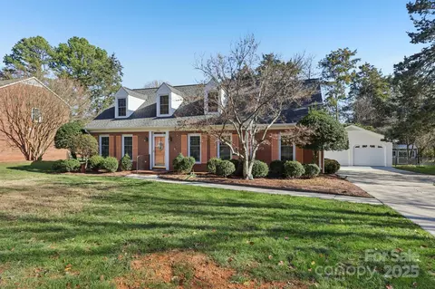 5721 Carmel Station Ave, Charlotte, NC 28226