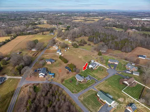 View/Area - 1611 Emmaus Walk, Conover, NC 28613 photo 2 of 3