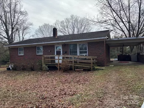 2248 Catawba Hts, Lincolnton, NC 28092