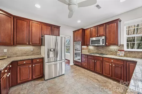 2332 Jade Ln, Fort Mill, SC 29708 photo 7