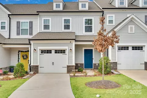 11012 Pagebrook Ln, Charlotte, NC 28214