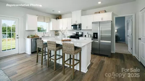 1525 Secrest Commons Dr, Monroe, NC 28112 photo 3