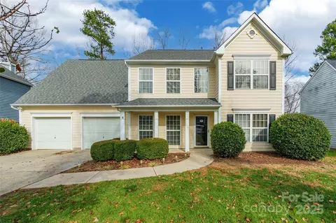 11318 Glenstone Ct, Charlotte, NC 28269