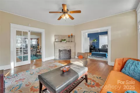 Living - 528 Mitchell Ave, Salisbury, NC 28144 photo 2 of 2