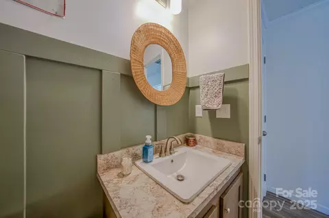 1471 Howard Gap Loop Rd, Flat Rock, NC 28731 photo 31