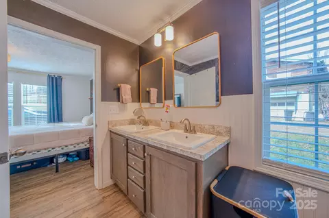1471 Howard Gap Loop Rd, Flat Rock, NC 28731 photo 26