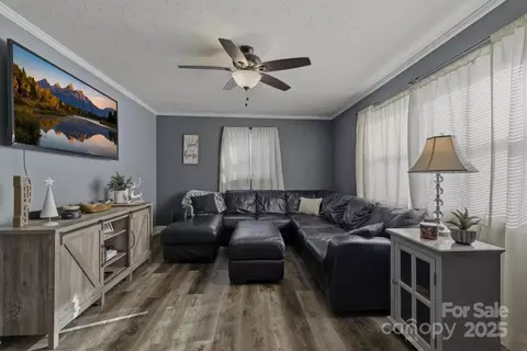 Living - 102 Page St, Morganton, NC 28655 photo 2 of 2