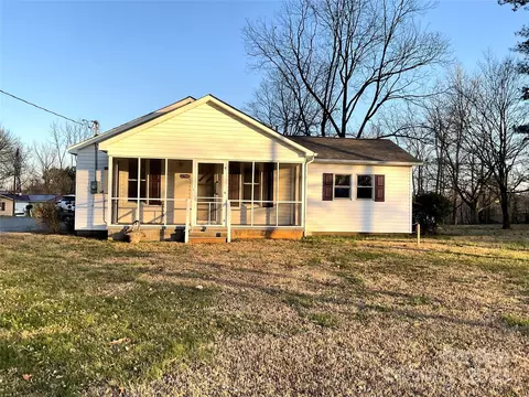 2794 E Nc Highway 150 Hwy, Lincolnton, NC 28092