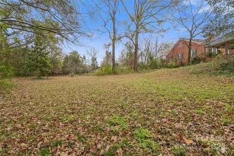 Exterior - 514 W Barr St, Lancaster, SC 29720 photo 1 of 5