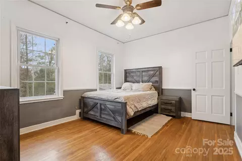 Bedroom - 514 W Barr St, Lancaster, SC 29720 photo 2 of 8
