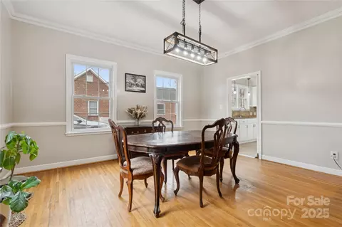 Dining - 514 W Barr St, Lancaster, SC 29720 photo 1 of 3
