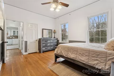 Bedroom - 514 W Barr St, Lancaster, SC 29720 photo 3 of 8