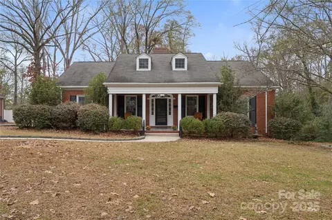 514 W Barr St, Lancaster, SC 29720
