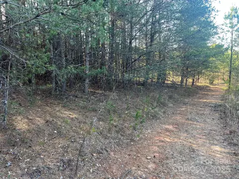 Southern Way, Nebo, NC 28761