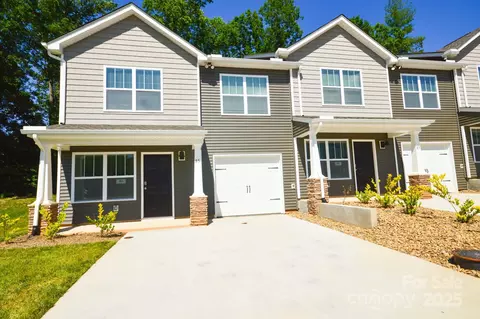 85 Cain Hollow Way, Asheville, NC 28806