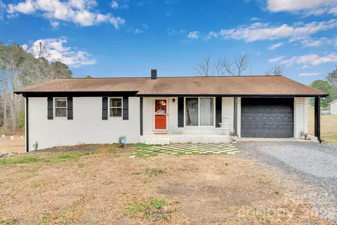 17154 Frog Pond Rd, Oakboro, NC 28129