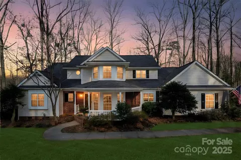 10000 Edwards Pl, Mint Hill, NC 28227