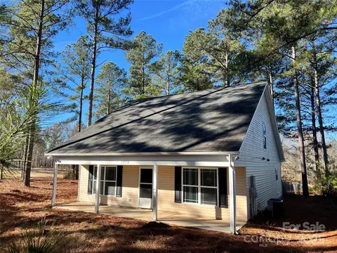 1079 Tom Joye Rd, Clover, SC 29710