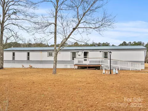 Exterior - 3231 Rocky Ridge Rd, Wallace, SC 29596 photo 6 of 6
