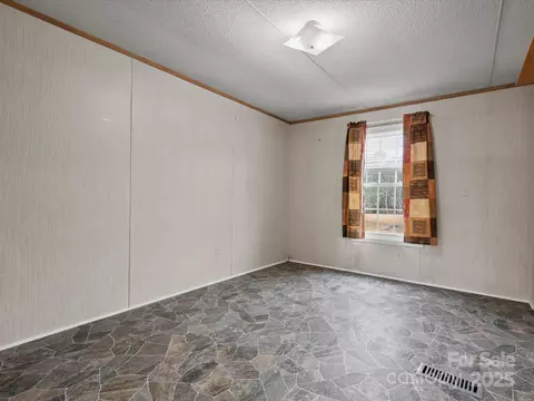 Bedroom - 3231 Rocky Ridge Rd, Wallace, SC 29596 photo 3 of 6