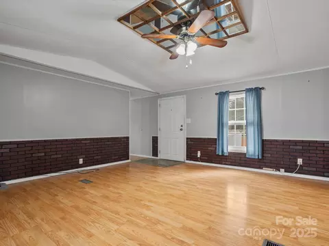 Living - 3231 Rocky Ridge Rd, Wallace, SC 29596 photo 2 of 5