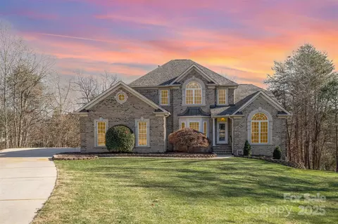 9467 Hester Ct, Harrisburg, NC 28075