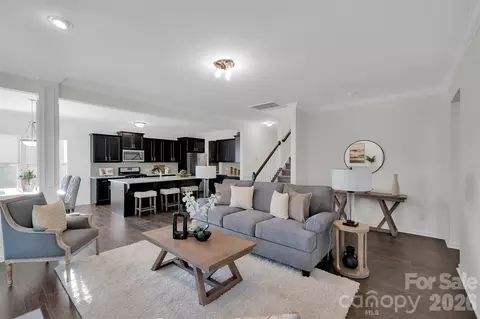 5054 Stonehill Ln, Matthews, NC 28104