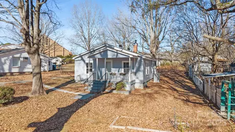 1632 Beulah Church Rd, Matthews, NC 28104