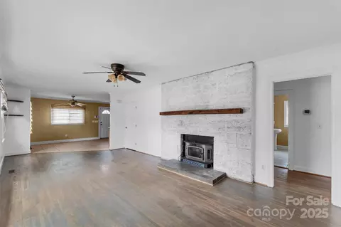 2430 Mt Holly-huntersville Rd, Charlotte, NC 28214