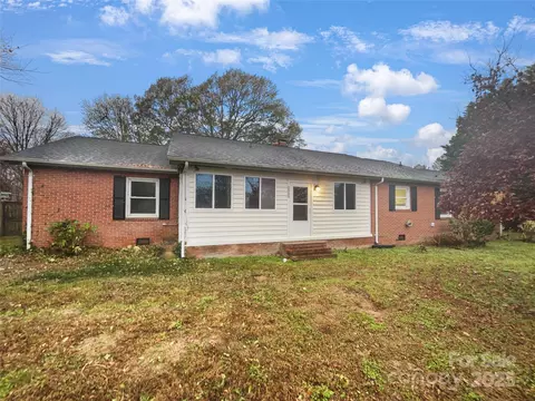 2009 Hickory Grove Rd, Gastonia, NC 28056