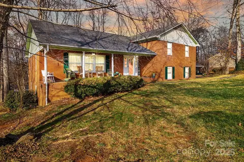 418 Woodcrest Ln, Albemarle, NC 28001