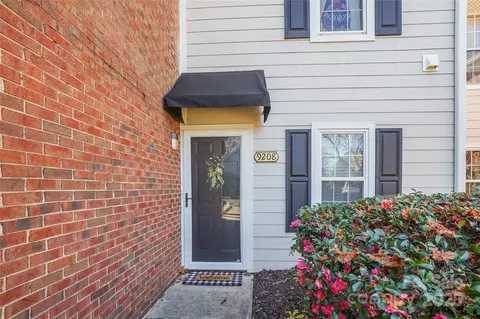 9208 Kings Canyon Dr, Charlotte, NC 28210
