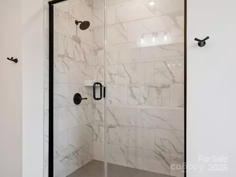 Bath - 615 Webster Ln, Cramerton, NC 28032 photo 3 of 3