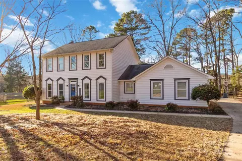 15101 Dartford Ln, Mint Hill, NC 28227