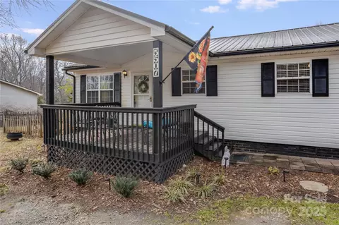 5507 Green Rd, Stanley, NC 28164