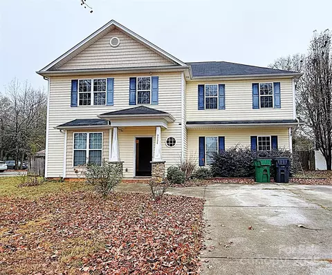 9724 E W T Harris Blvd, Charlotte, NC 28227