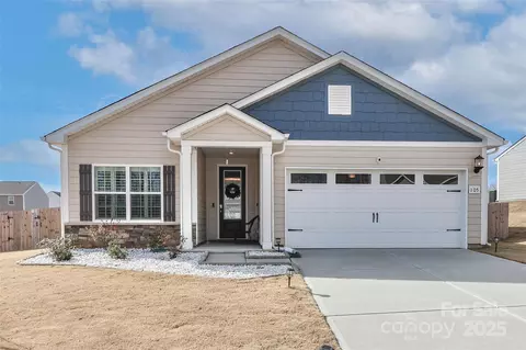 105 N Sina St, Troutman, NC 28166
