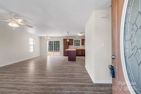 3065 Georgetown Rd, Lancaster, SC 29720 photo 8