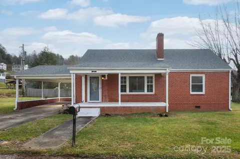 43 Henline Ln, Bakersville, NC 28705